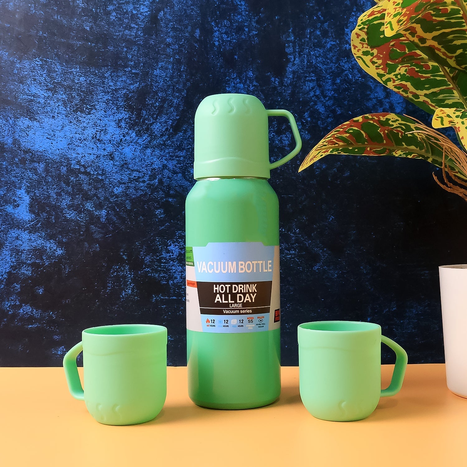Green Vacuum Flask Set – Stainless Steel Thermos with 3 Cups, Approx 500ml Green Vacuum Flask Set – Stainless Steel Thermos with 3 Cups, Approx 500ml